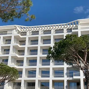 https://fllad-resort-and-spa.albaniahotels.org